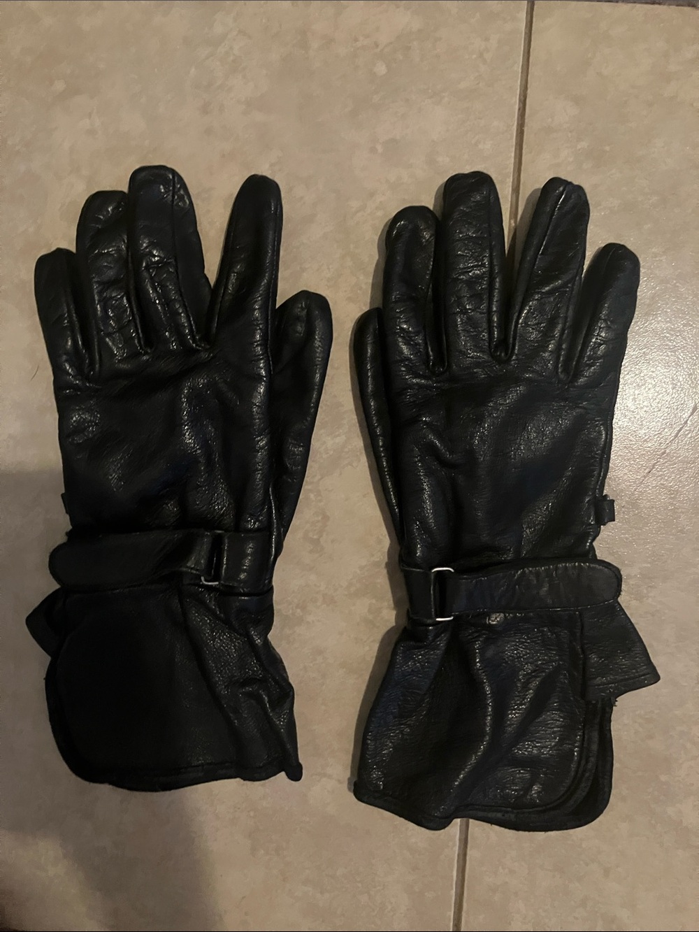 FIRST 100% Leather Riding Gloves Size: Small